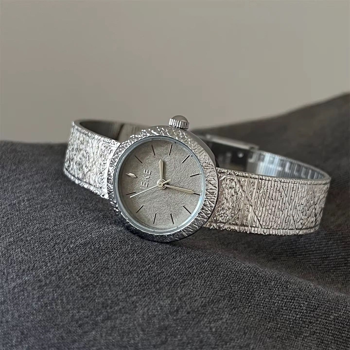 ساعه دائريه